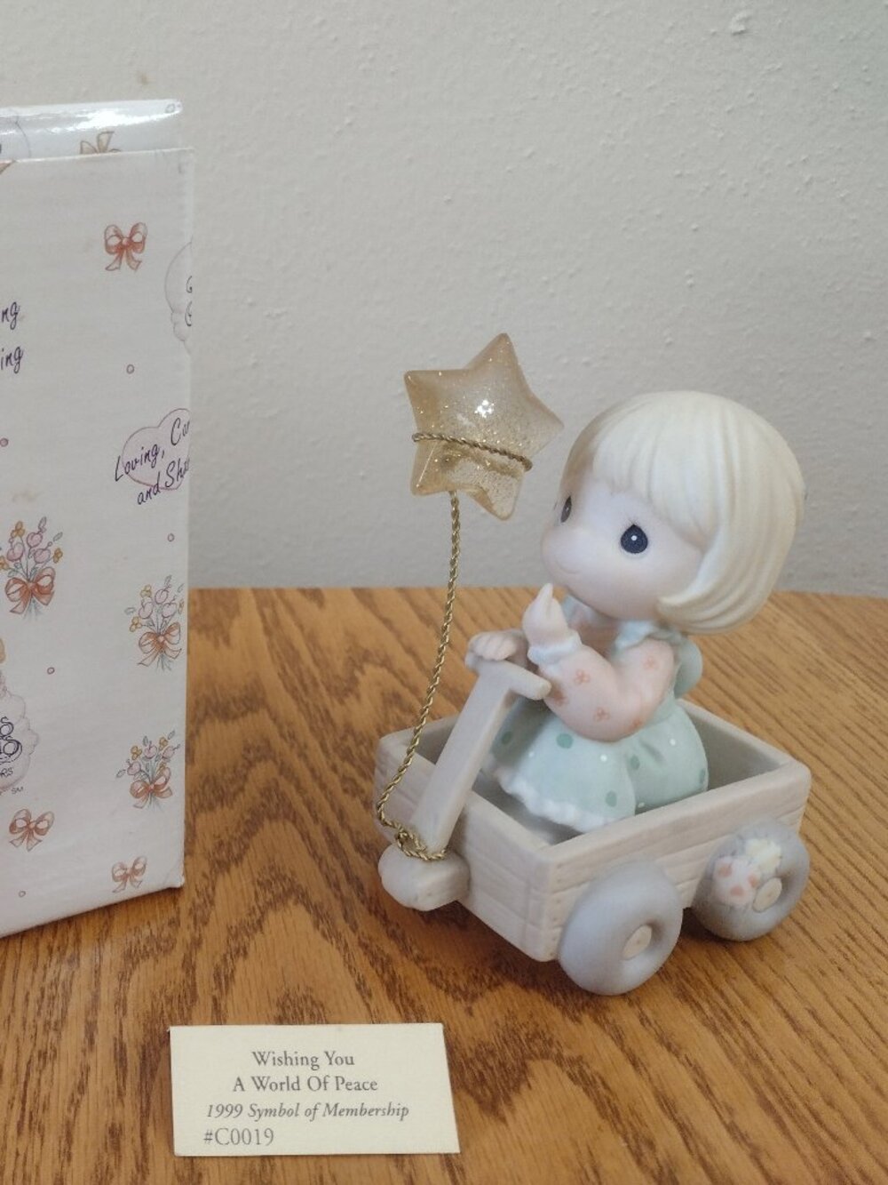 Wishing You A World of Peace C0019 1999 Precious Moments Figurine Club Edition